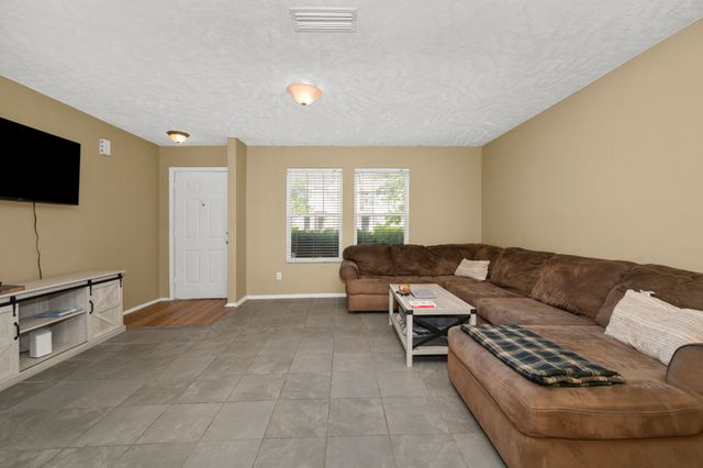 5828 Monroe Xing, Antioch, TN 37013
