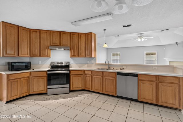 11669 COLLINS CREEK Drive, Jacksonville, FL 32258