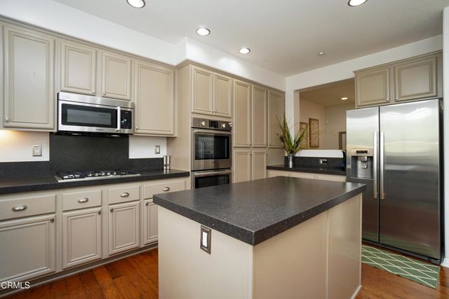 1239 Bayside Lane, Oxnard, CA 93035