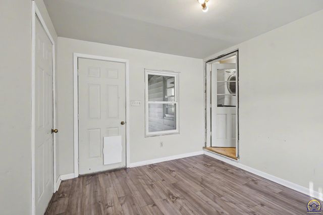 1610 SW 33rd ST, Topeka, KS 66611