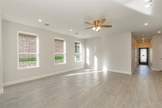 2408 Beverly Drive, Granbury, TX 76048