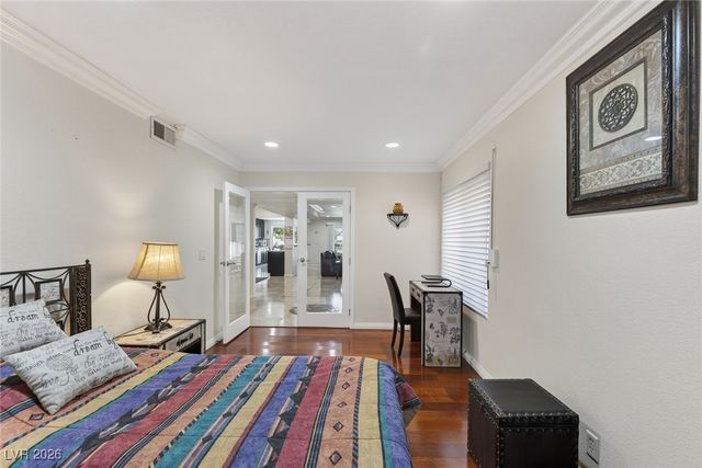 3020 Bel Air Drive, Las Vegas, NV 89109