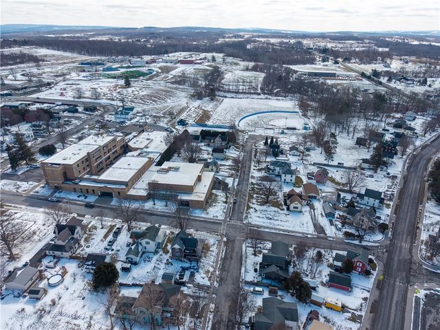 12 Branch Street, Livonia, NY 14487