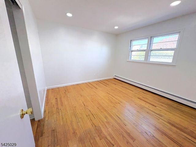 389 Madeline Ave, Garfield City, NJ 07026