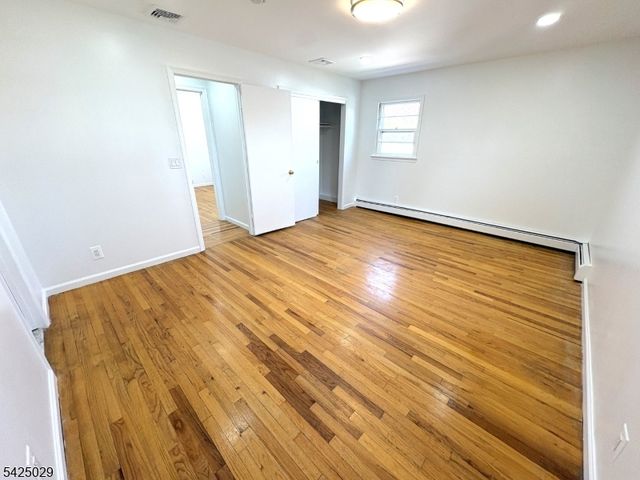 389 Madeline Ave, Garfield City, NJ 07026