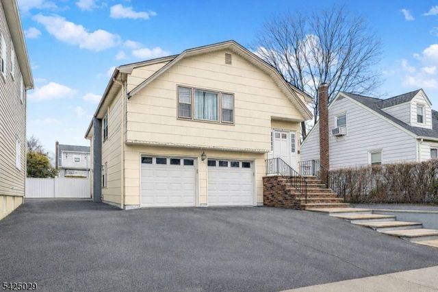 389 Madeline Ave, Garfield City, NJ 07026