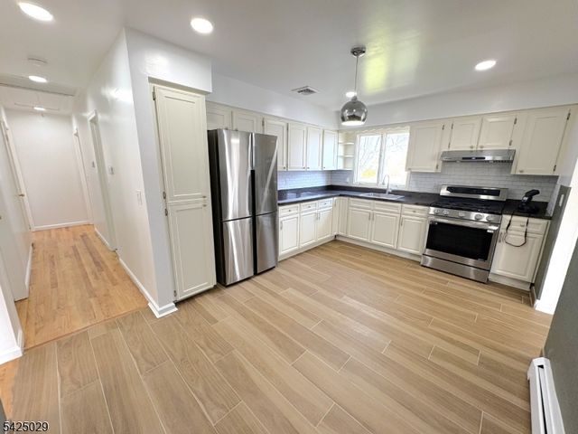 389 Madeline Ave, Garfield City, NJ 07026