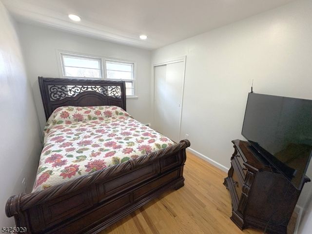 389 Madeline Ave, Garfield City, NJ 07026