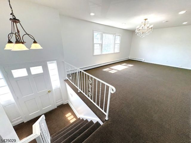 389 Madeline Ave, Garfield City, NJ 07026