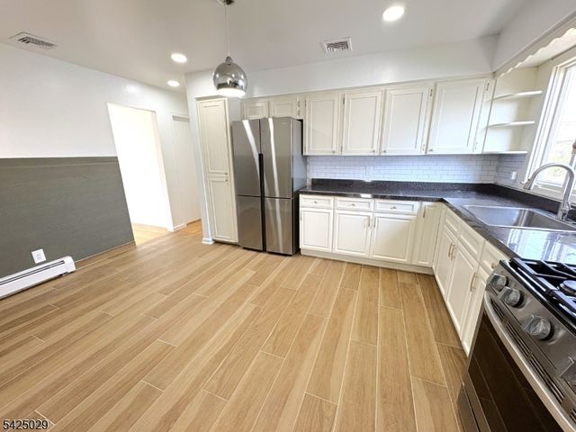 389 Madeline Ave, Garfield City, NJ 07026