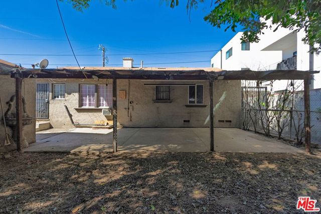 7626 Morella Avenue, North Hollywood, CA 91605
