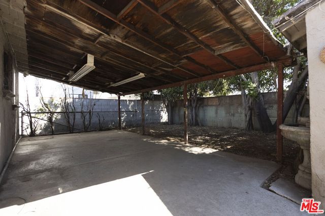 7626 Morella Avenue, North Hollywood, CA 91605