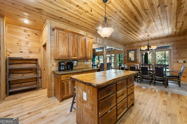 1082 Sunset Road, Epworth, GA 30541