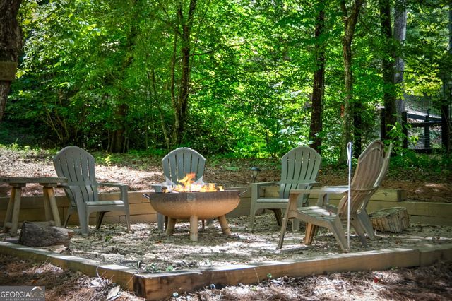 1082 Sunset Road, Epworth, GA 30541