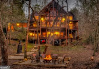 1082 Sunset Road, Epworth, GA 30541