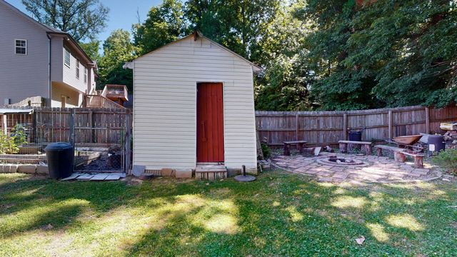 669 Wolfchase Ct, Clarksville, TN 37042