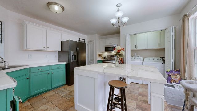 669 Wolfchase Ct, Clarksville, TN 37042
