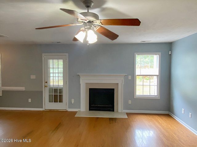 4235 Redspire Lane, Fayetteville, NC 28306
