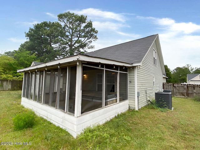 4235 Redspire Lane, Fayetteville, NC 28306
