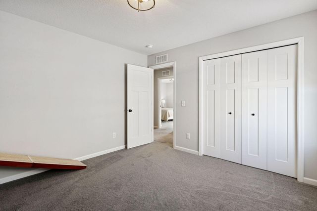 19337 Clearwater Loop, Farmington, MN 55024