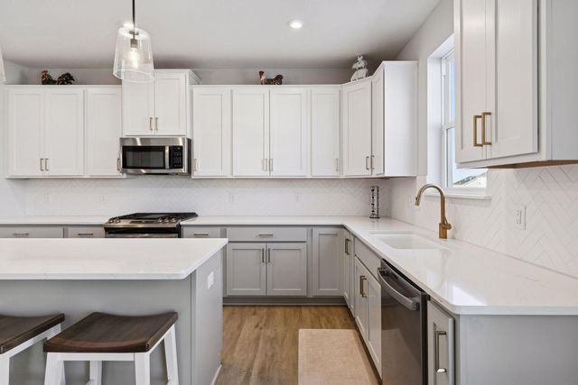 19337 Clearwater Loop, Farmington, MN 55024