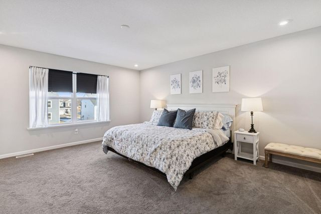 19337 Clearwater Loop, Farmington, MN 55024