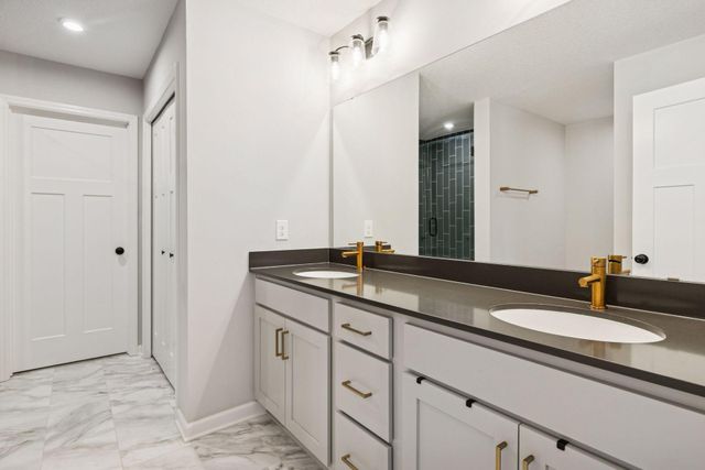 19337 Clearwater Loop, Farmington, MN 55024