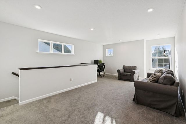 19337 Clearwater Loop, Farmington, MN 55024