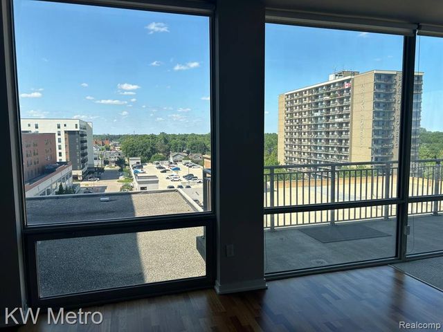 350 N Main Street 618, Royal Oak, MI 48067