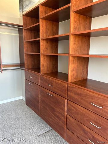 350 N Main Street 618, Royal Oak, MI 48067