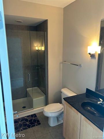 350 N Main Street 618, Royal Oak, MI 48067