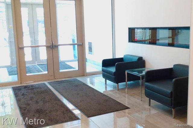 350 N Main Street 618, Royal Oak, MI 48067