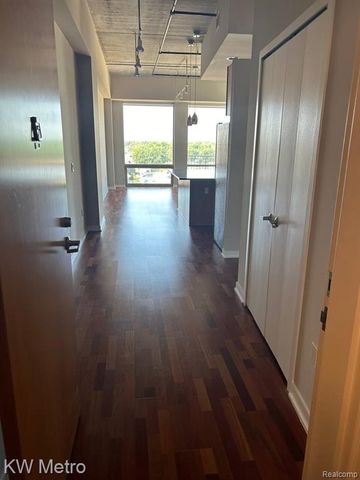 350 N Main Street 618, Royal Oak, MI 48067