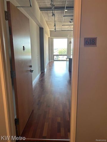 350 N Main Street 618, Royal Oak, MI 48067