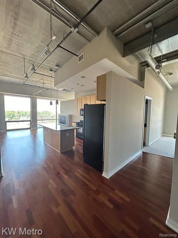 350 N Main Street 618, Royal Oak, MI 48067