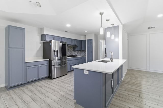 3801 Runge Court E, Irving, TX 75038