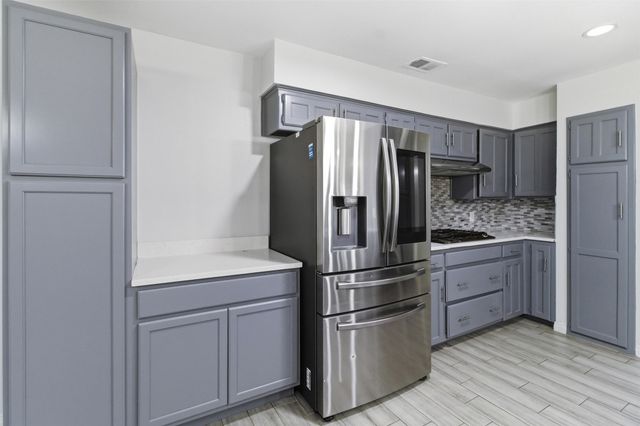 3801 Runge Court E, Irving, TX 75038