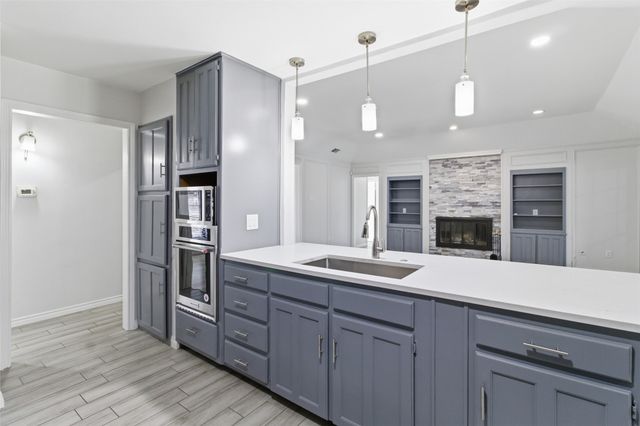 3801 Runge Court E, Irving, TX 75038