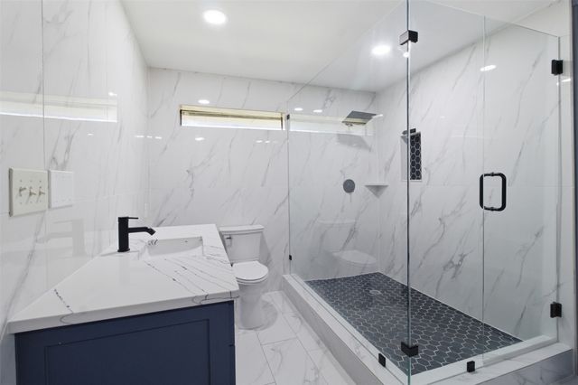 3801 Runge Court E, Irving, TX 75038