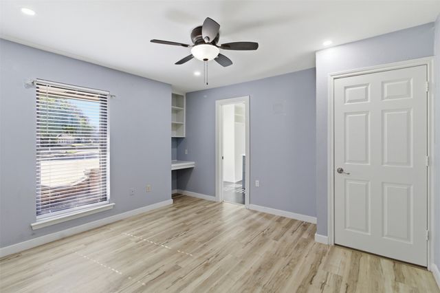 3801 Runge Court E, Irving, TX 75038