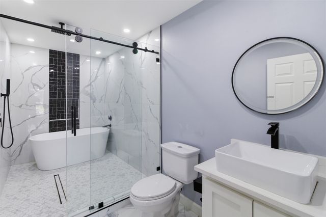 3801 Runge Court E, Irving, TX 75038