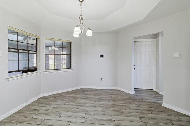 3801 Runge Court E, Irving, TX 75038