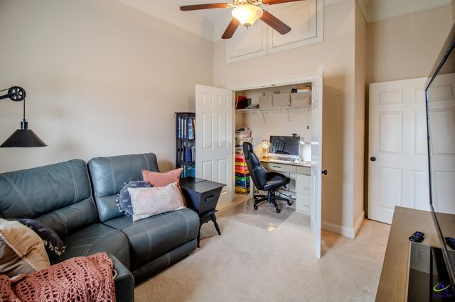 301 Hunts Landing Drive, Kathleen, GA 31047