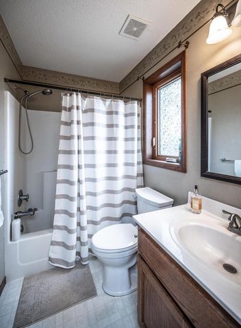 13632 Princeton Circle, Savage, MN 55378