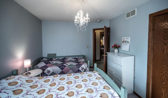 13632 Princeton Circle, Savage, MN 55378