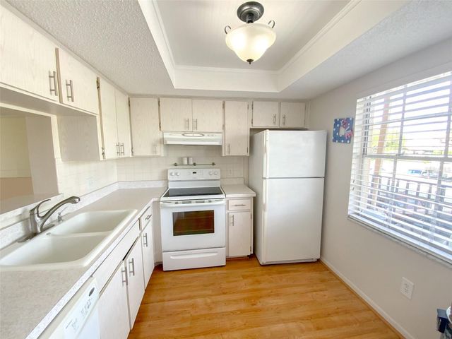 1370 HEATHER RIDGE BOULEVARD 204, Dunedin, FL 34698