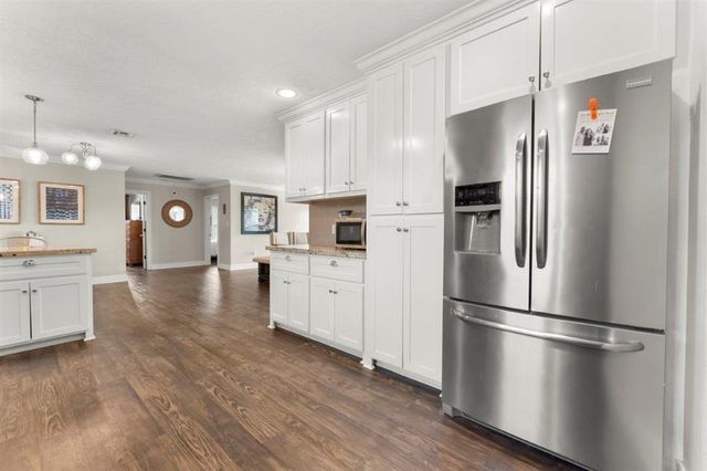 17 Horseshoe Lane, Sulphur, LA 70663