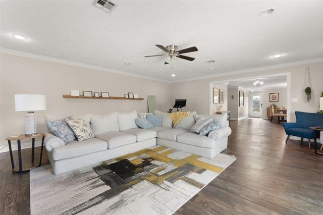17 Horseshoe Lane, Sulphur, LA 70663