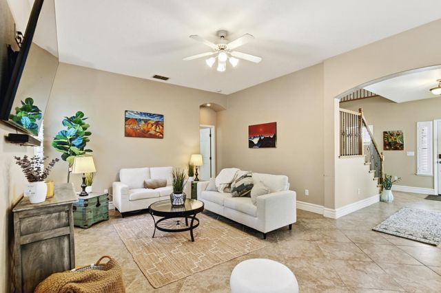 1792 San Esteban Cir, Roseville, CA 95747