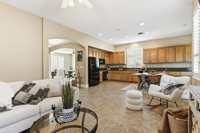 1792 San Esteban Cir, Roseville, CA 95747